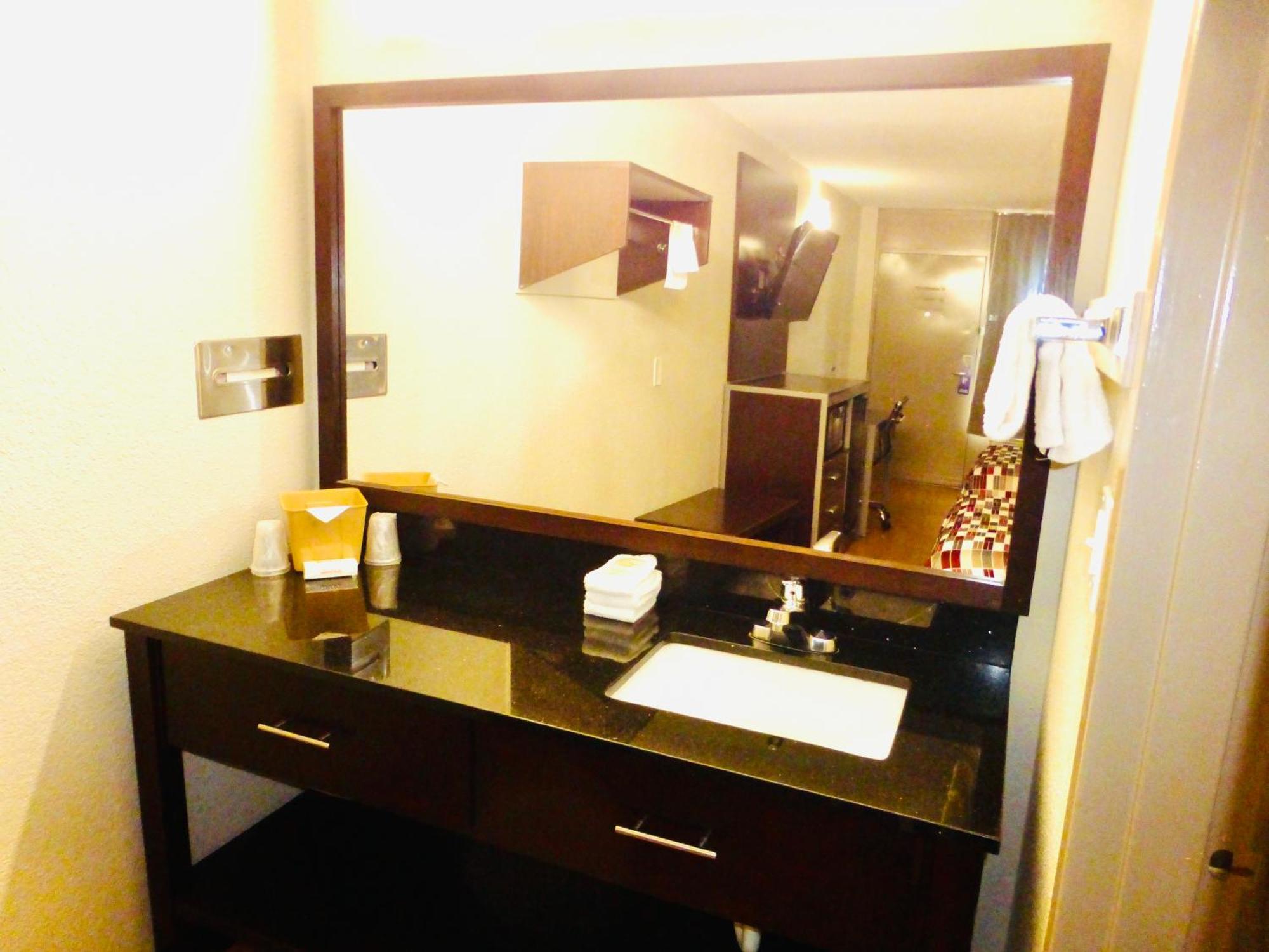 Red Roof Inn Corpus Christi North - Near Downtown מראה חיצוני תמונה